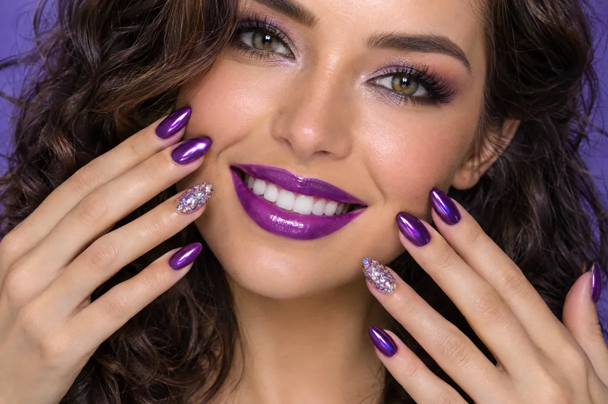 Violet métallisé et strass | hady